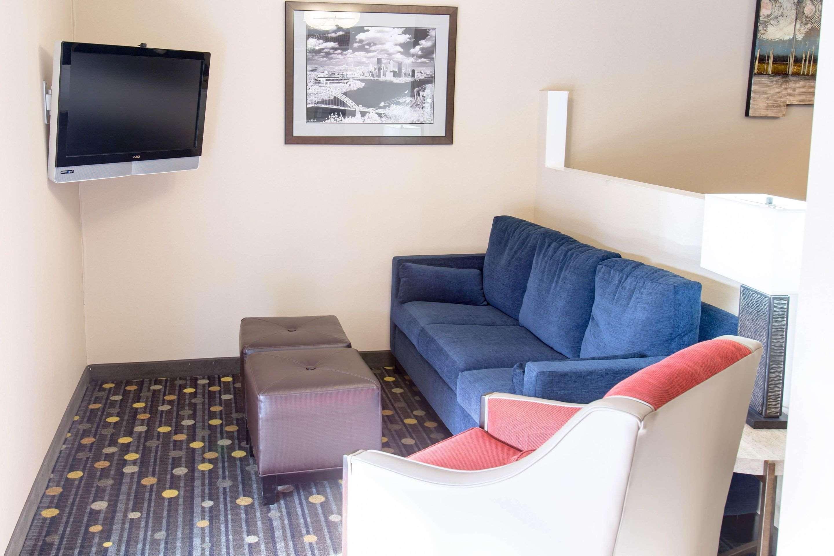 Comfort Inn Crafton Екстер'єр фото